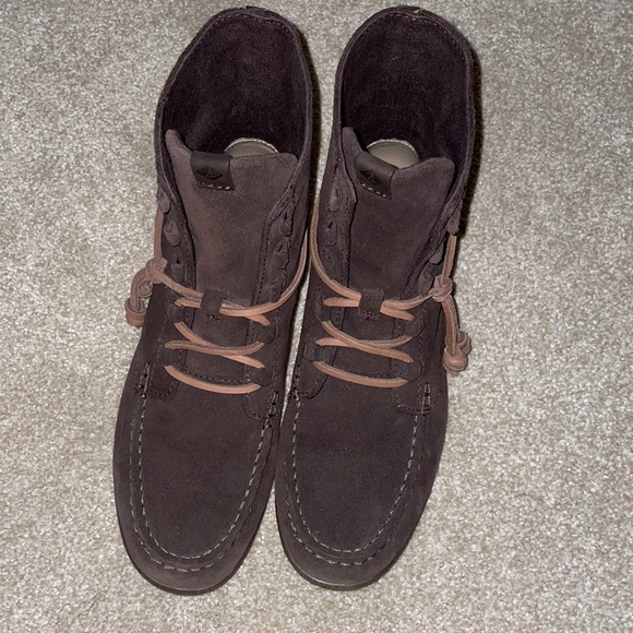 Sperry Boots - Picture 2 of 6